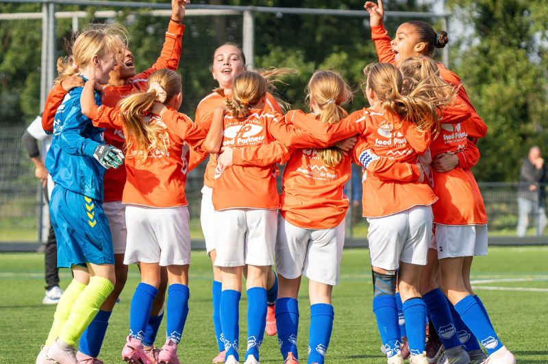 Ado Den Haag mo13 – Alphia mo13